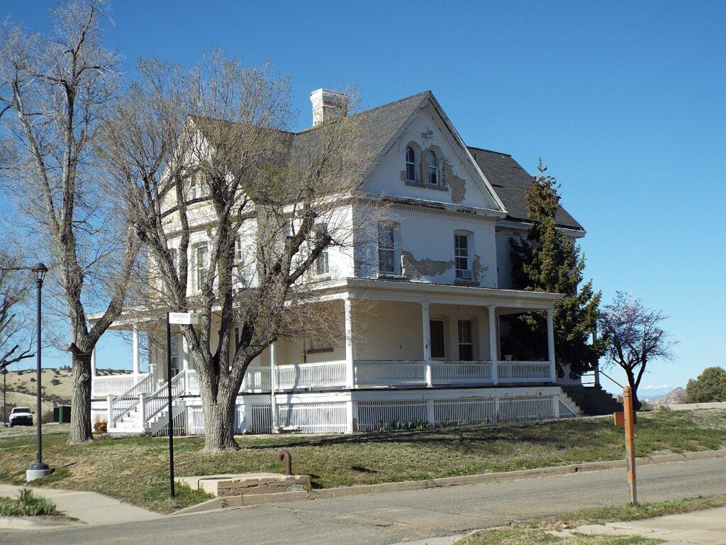 Fort Whipple Officers Quarters