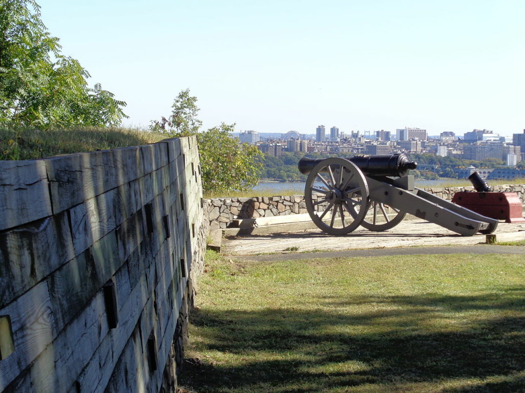 Cannon at Fort Lee Historic Park