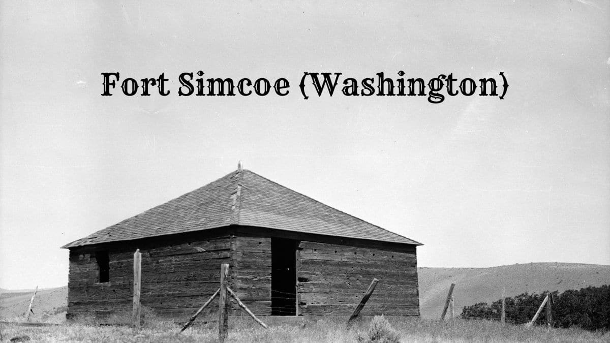 Blockhouse at Fort Simcoe, outside of White Swan in Yakima County, Washington. The blockhouse/jail was built by the US Army around 1858 in the Washington Territory.