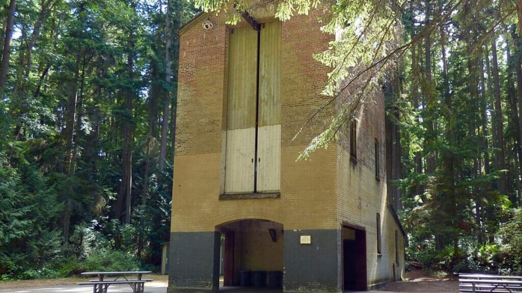 Fort Townsend WWII Navy Explosives Laboratory Building