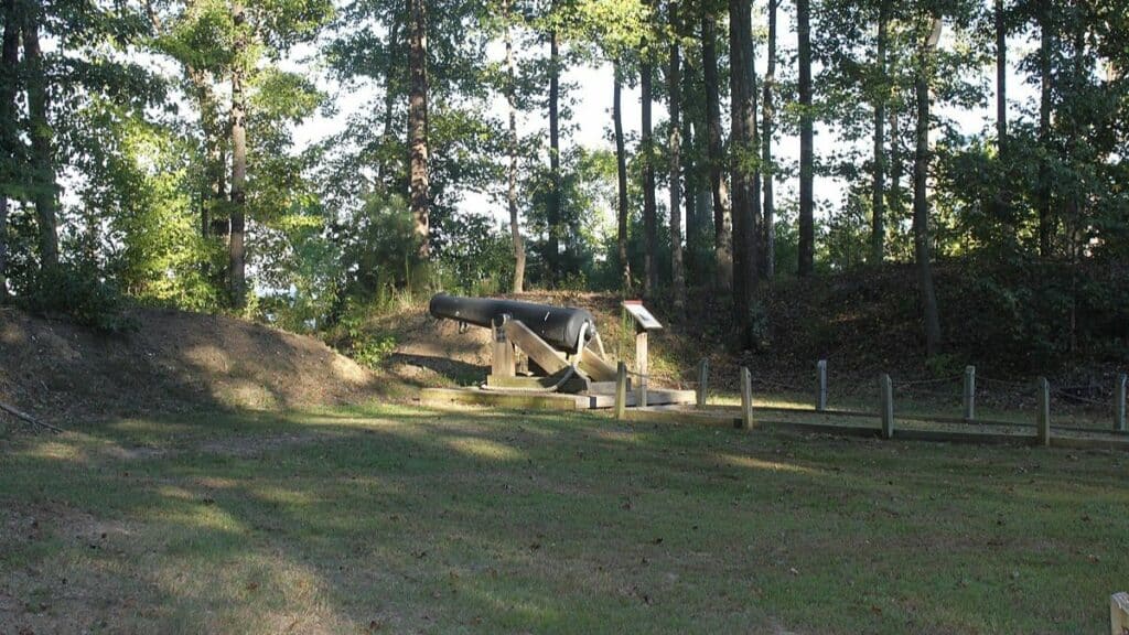 Cannon and Sign at Fort Huger